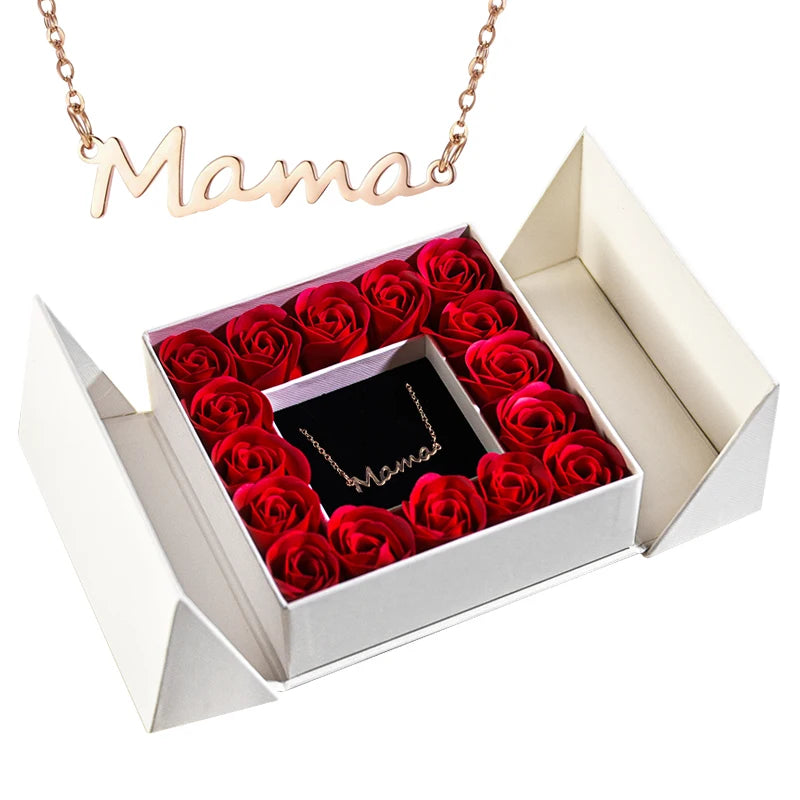 Halskette mit Rosen + Geschenkbox