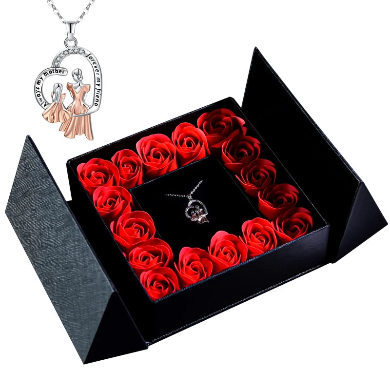 Halskette mit Rosen + Geschenkbox